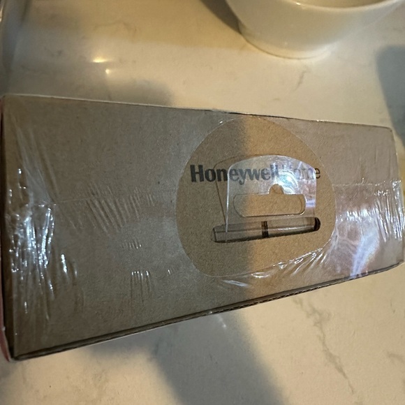 Honeywell Home CT30A Non-Programmable Thermostat NEW SEALED - Picture 3 of 4